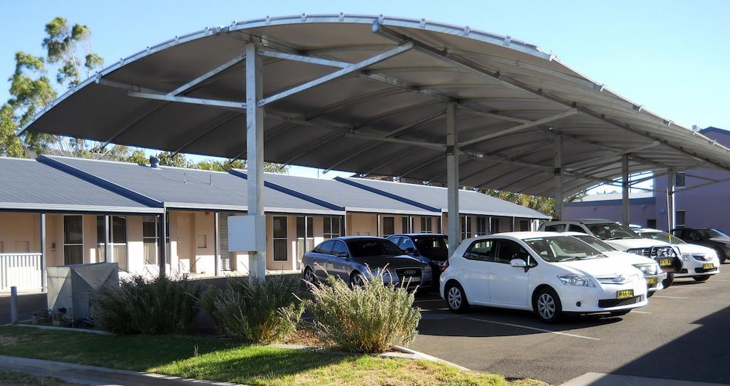 Mackellar Motel Gunnedah Kültér fotó